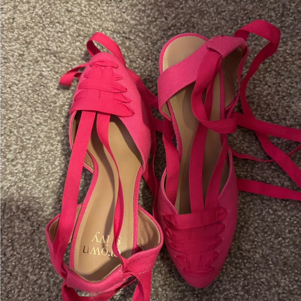 Crown and Ivy Pink Women's Shoes